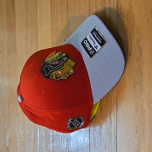 NWT NHL Chicago Blackhawks Fanatics 2020 Locker Room Pro Authentic Adjustable Ha - Picture 4 of 14